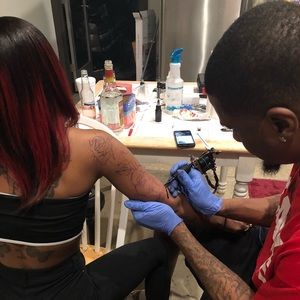 Meet your Posher, Danielle